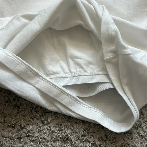 Brandy Melville Crop top - Picture 4 of 4